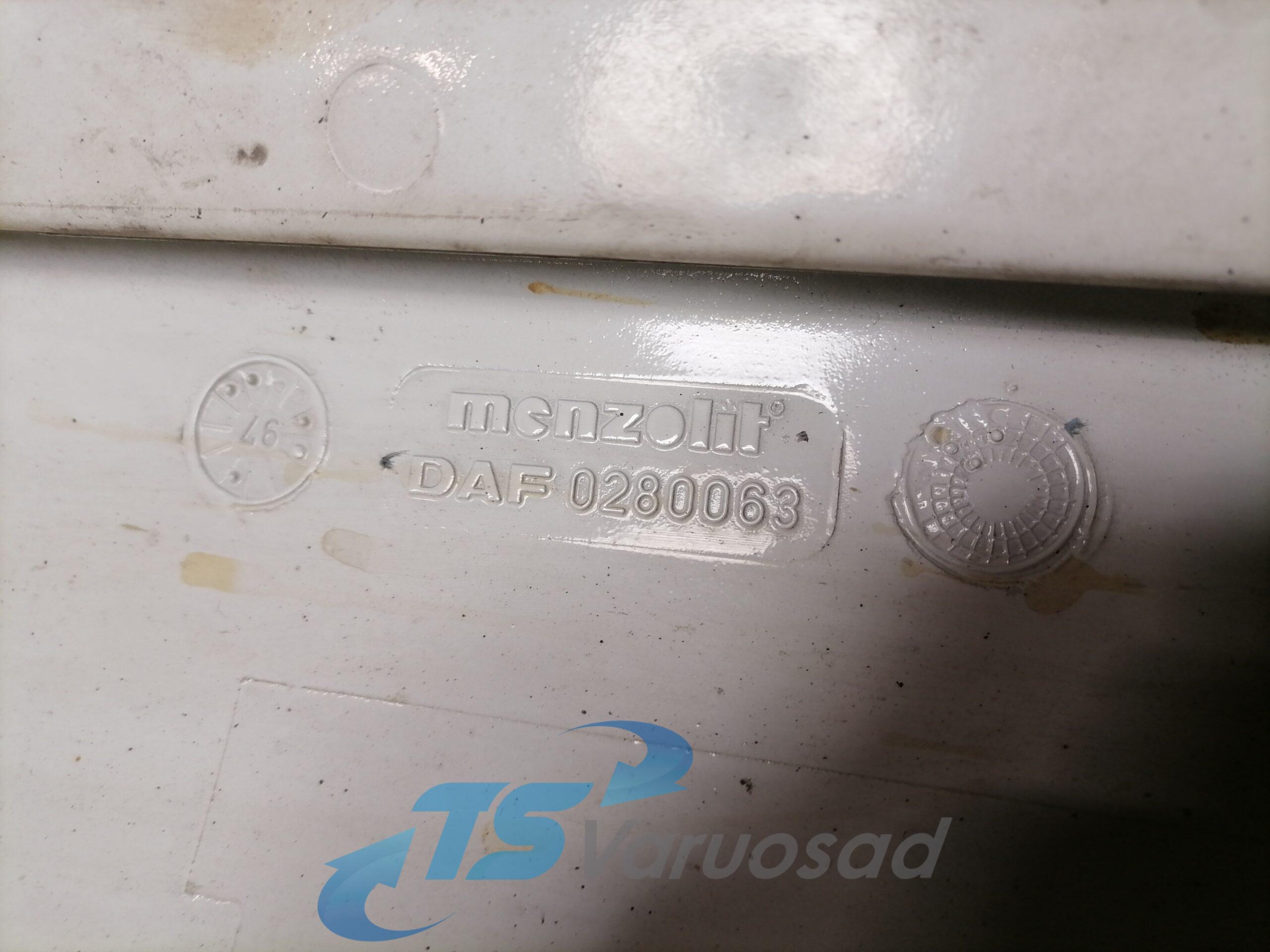 DAF kabiini nurgapõsk, parem