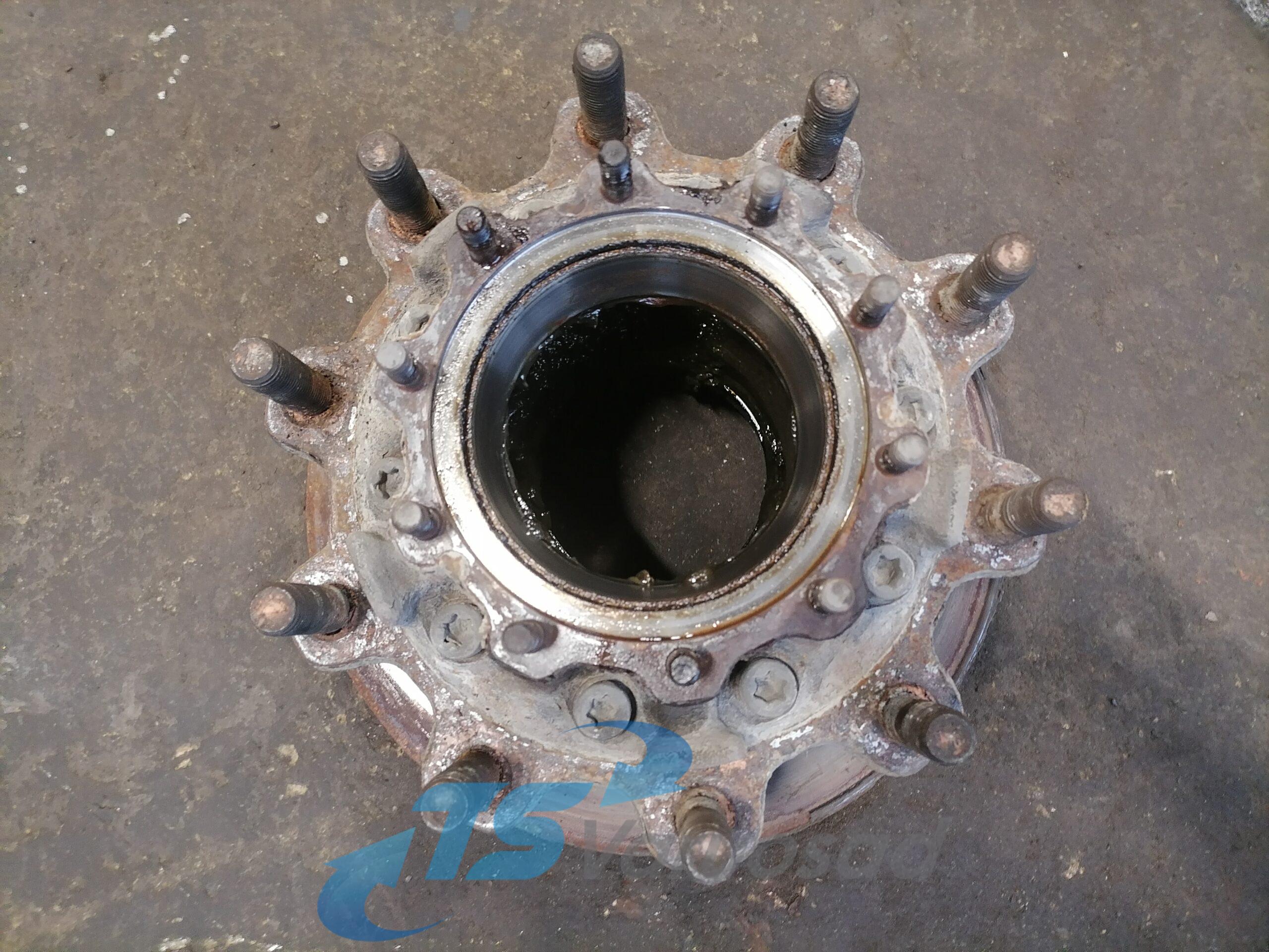 Scania veosilla rattarumm, ketaspidur