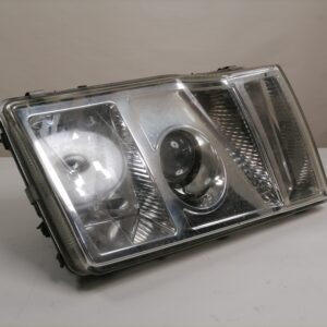 Volvo esituli, vasak