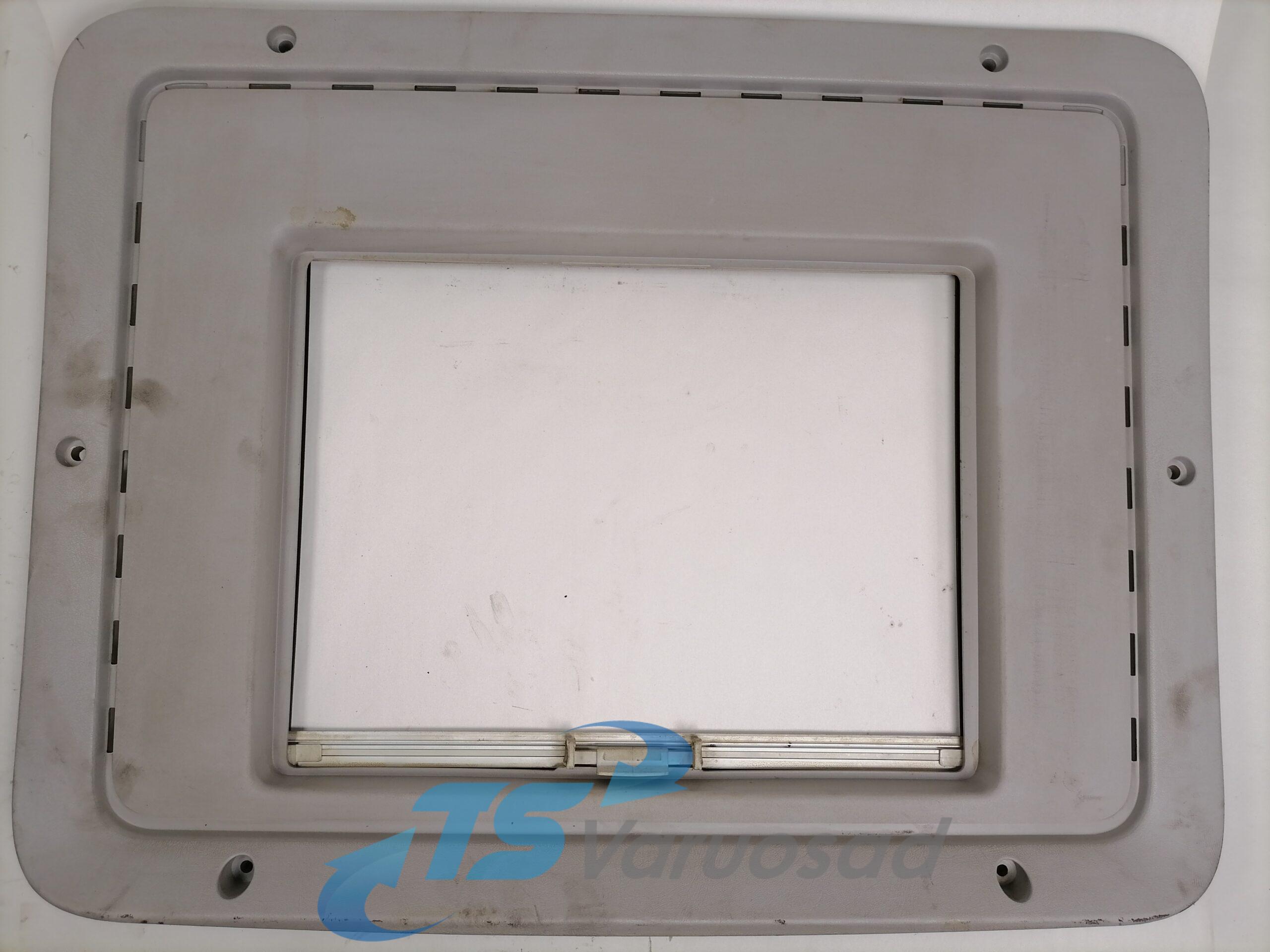 Volvo katuseluugi plastikkate / kaardin