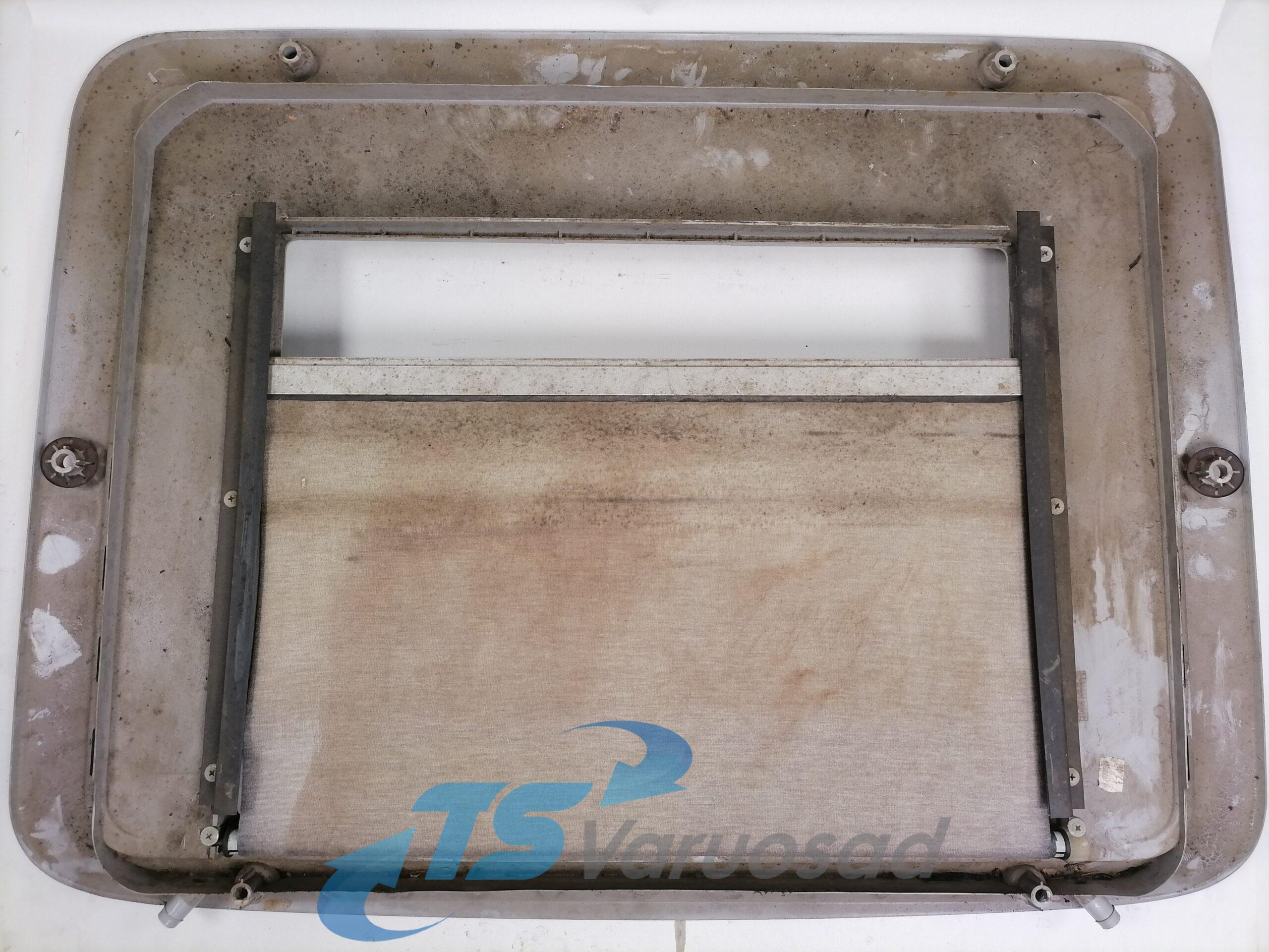 Volvo katuseluugi plastikkate / kaardin