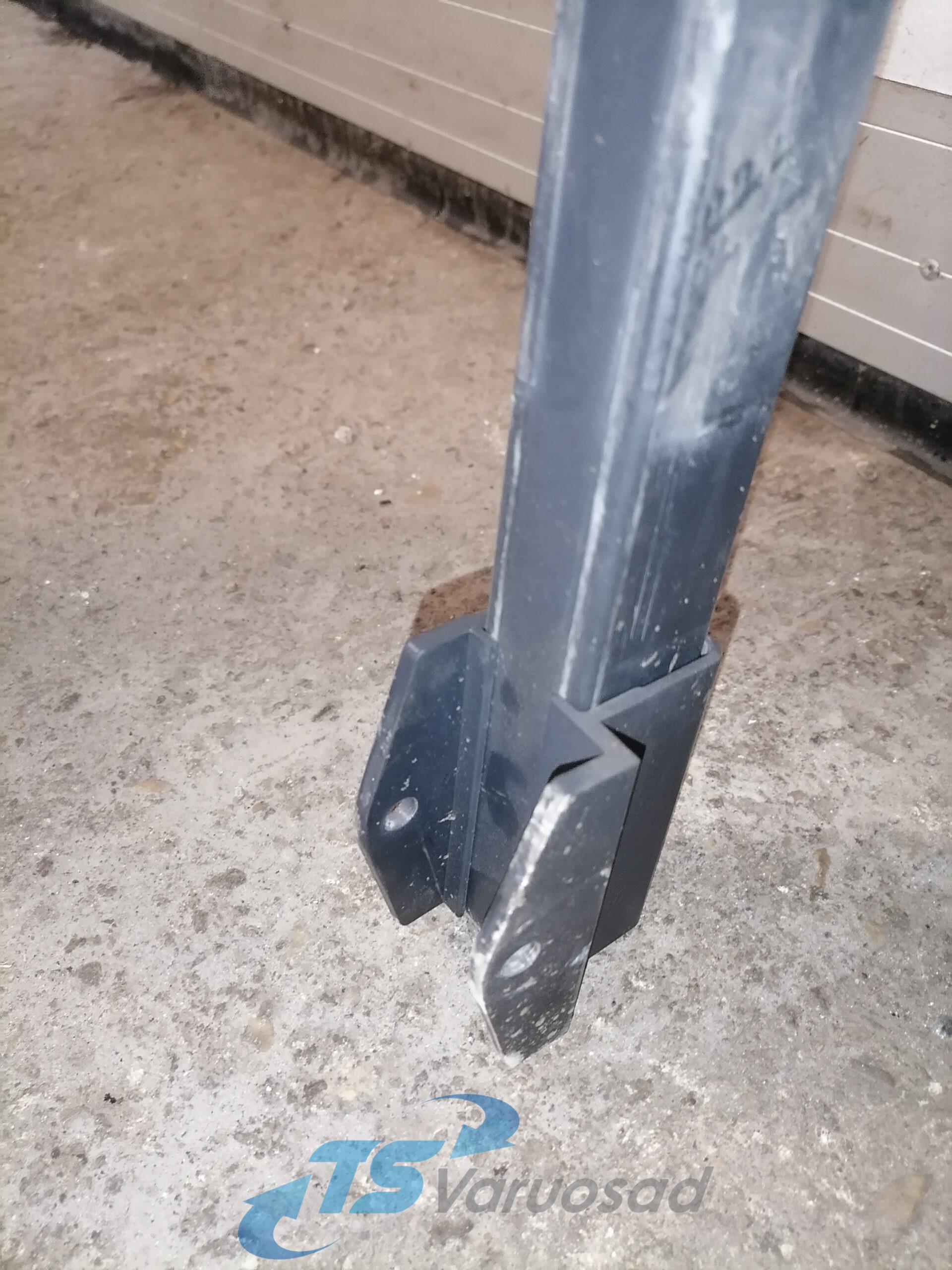 Scania katusespoileri kandur / raam