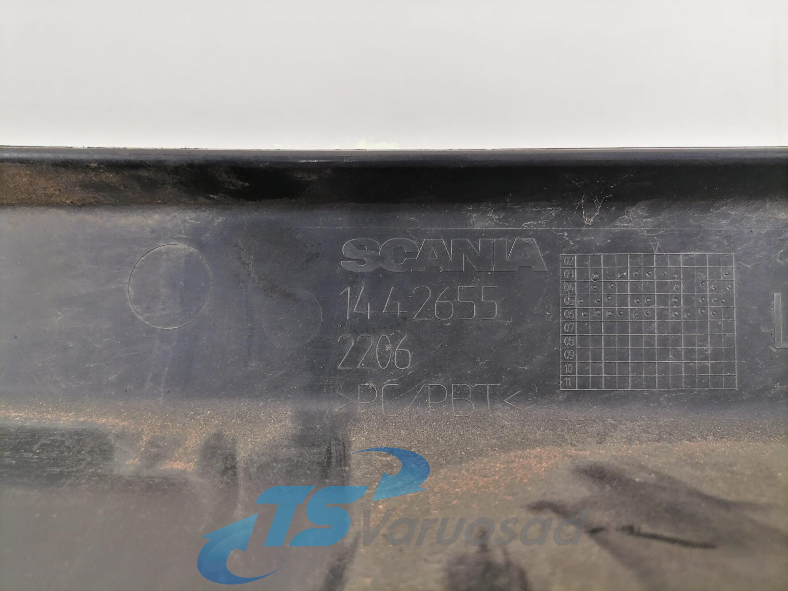 Astmelaua plastik kate, ülemine vasak