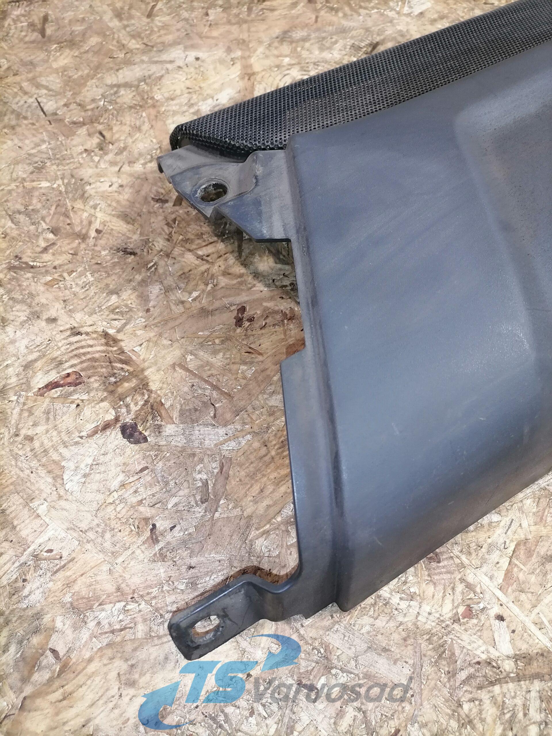 Esistange katteplastik