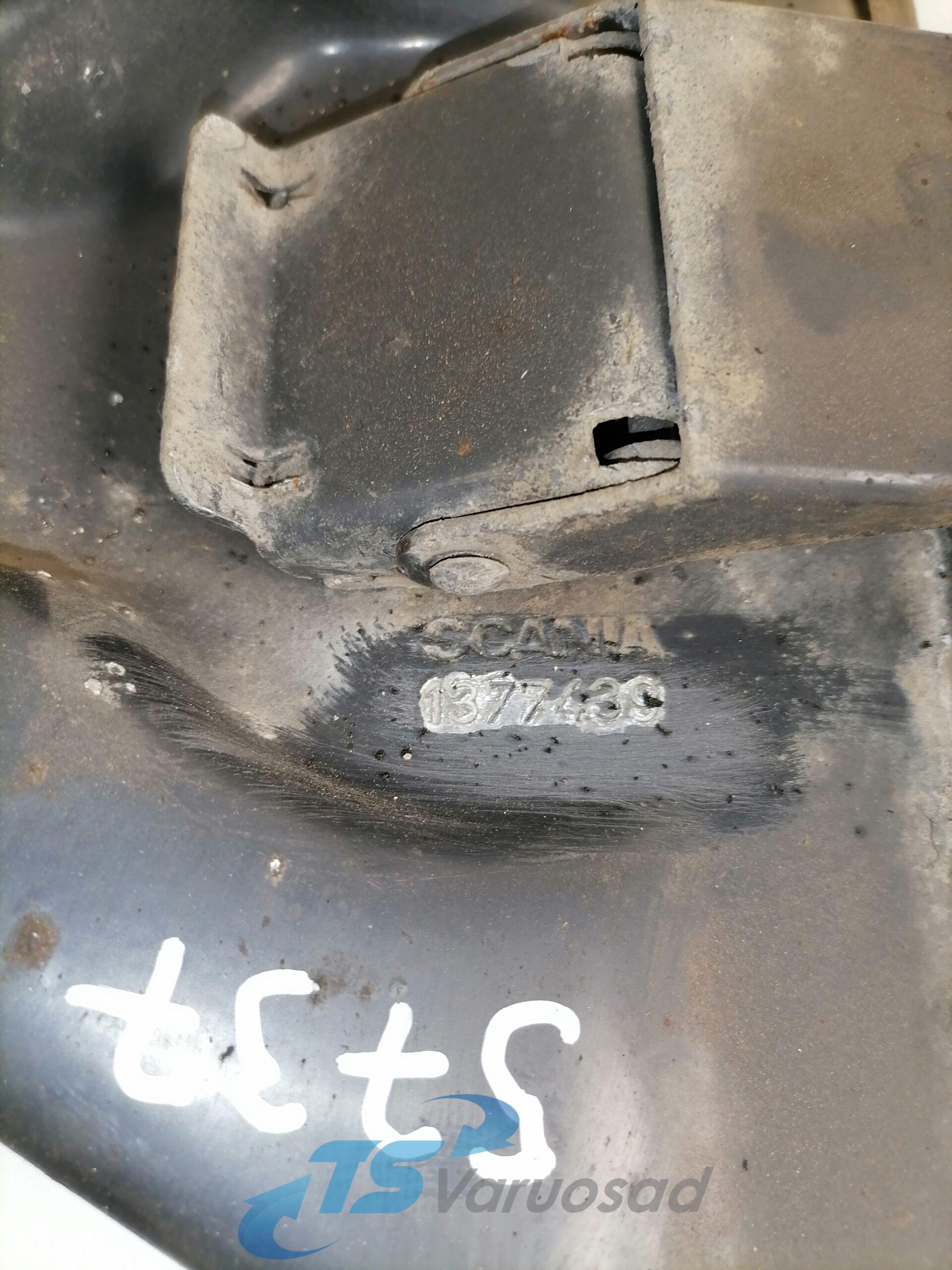 Scania poritiiva kandur, esisild tagumine parem