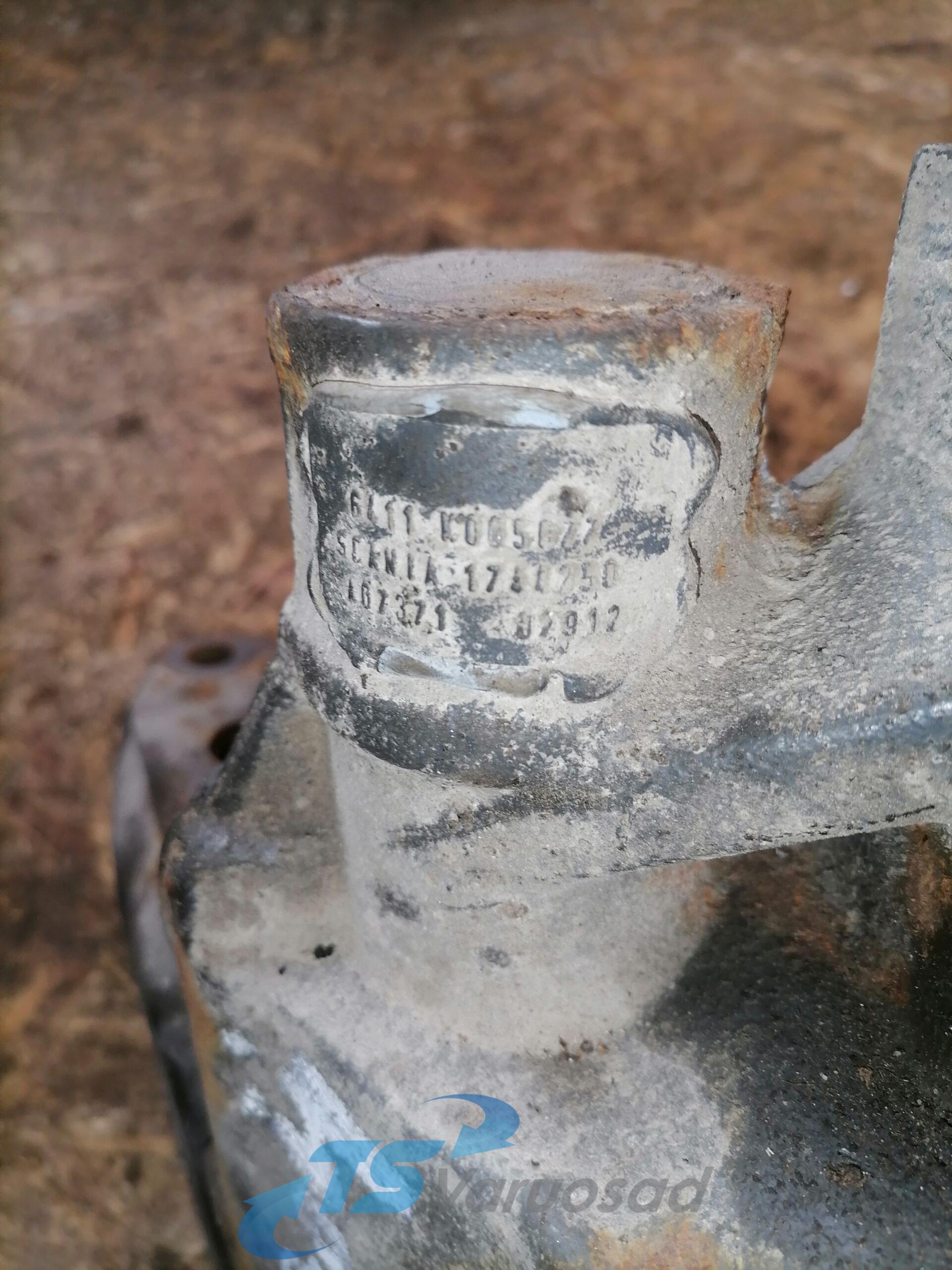 Pidurisadul esisild, parem