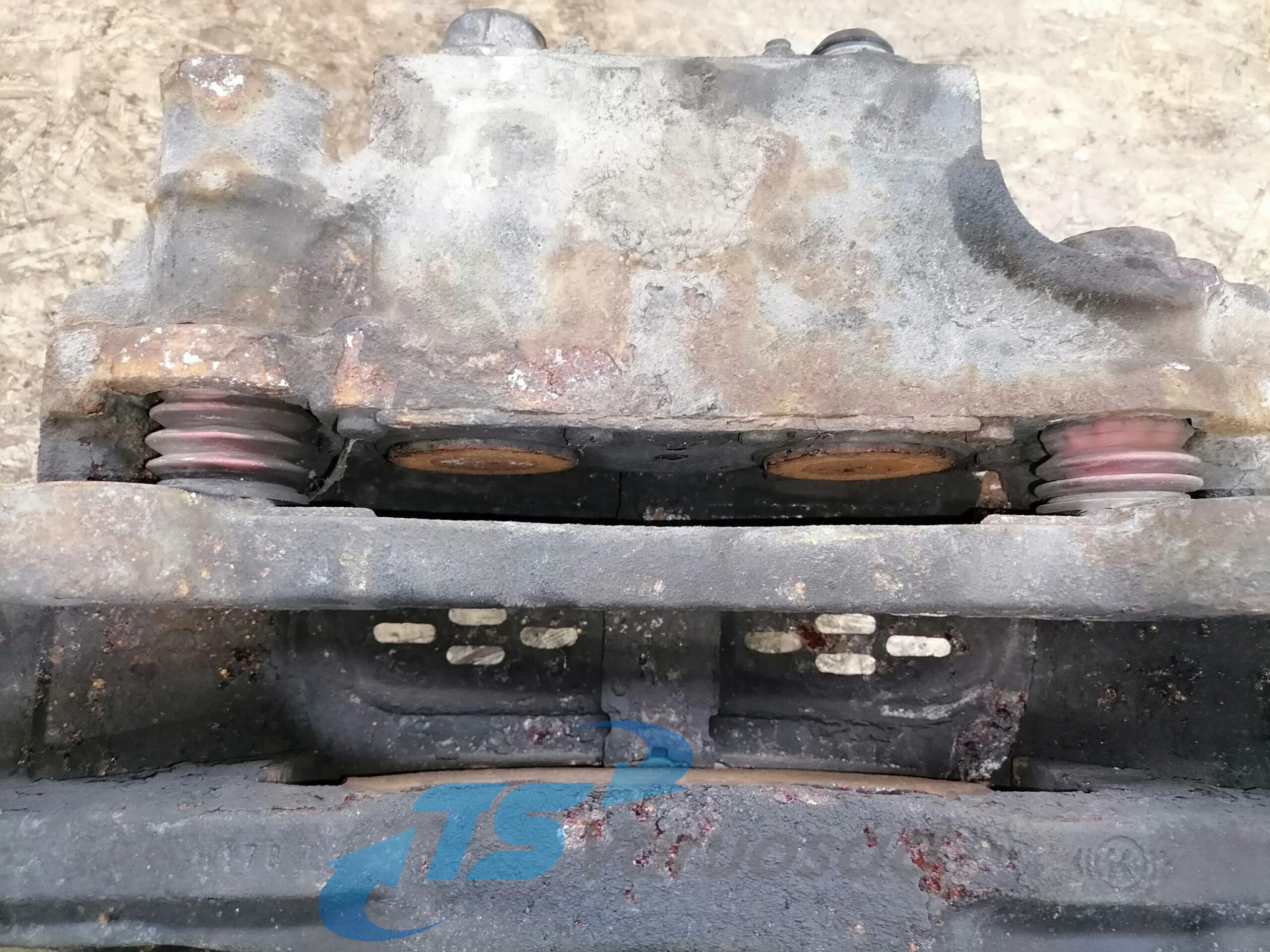 Pidurisadul esisild, vasak