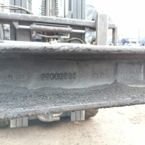 Volvo esisilla tala