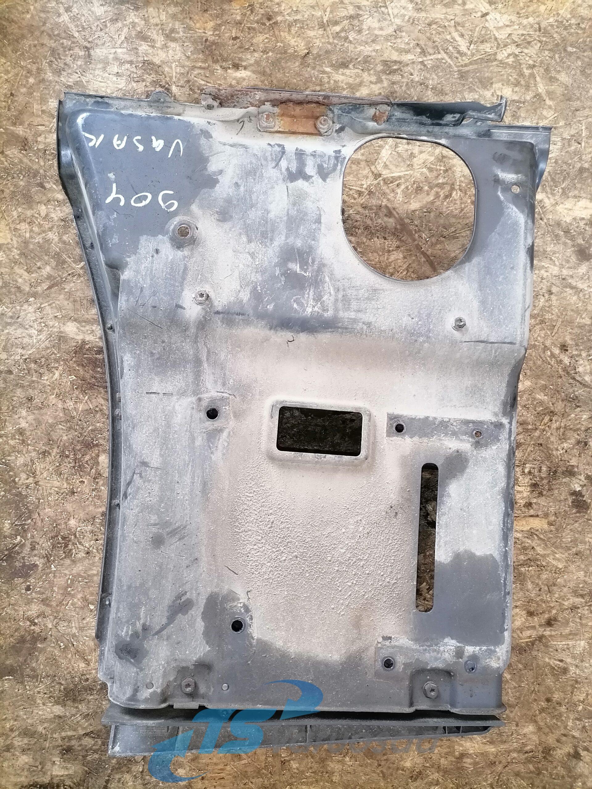 Astmelaua u-plekk, vasak