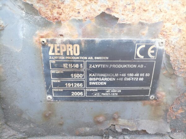 Tagaluuktõstuki raam, ZEPRO BZ15-149S
