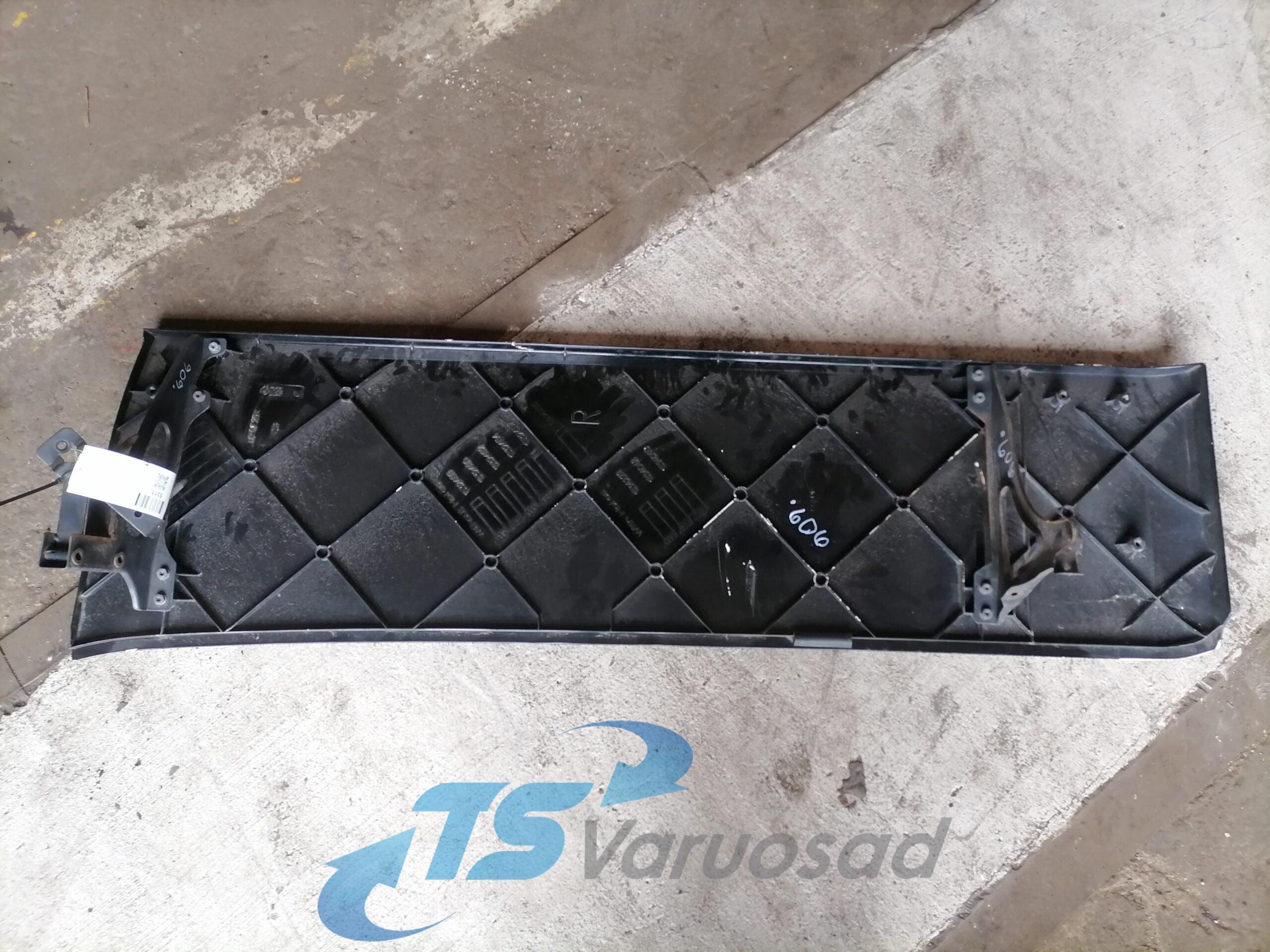 Scania kabiini tuulesuunaja, parem külg