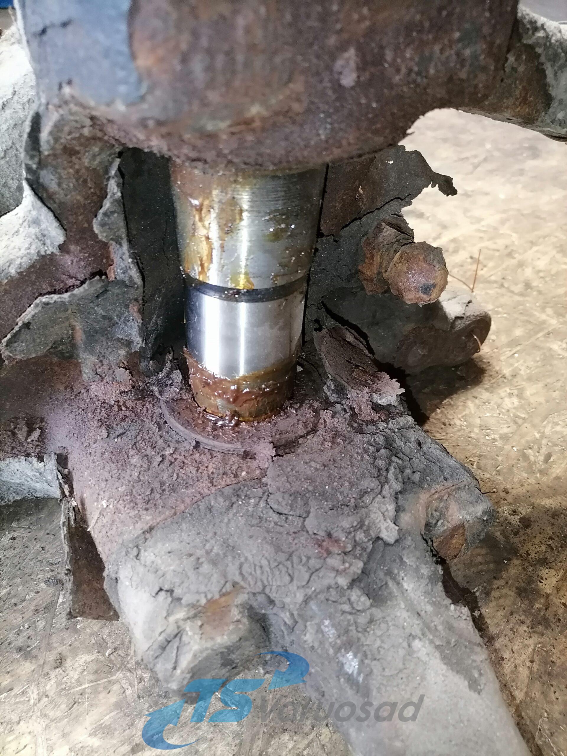 Scania käändtelg, esisild vasak