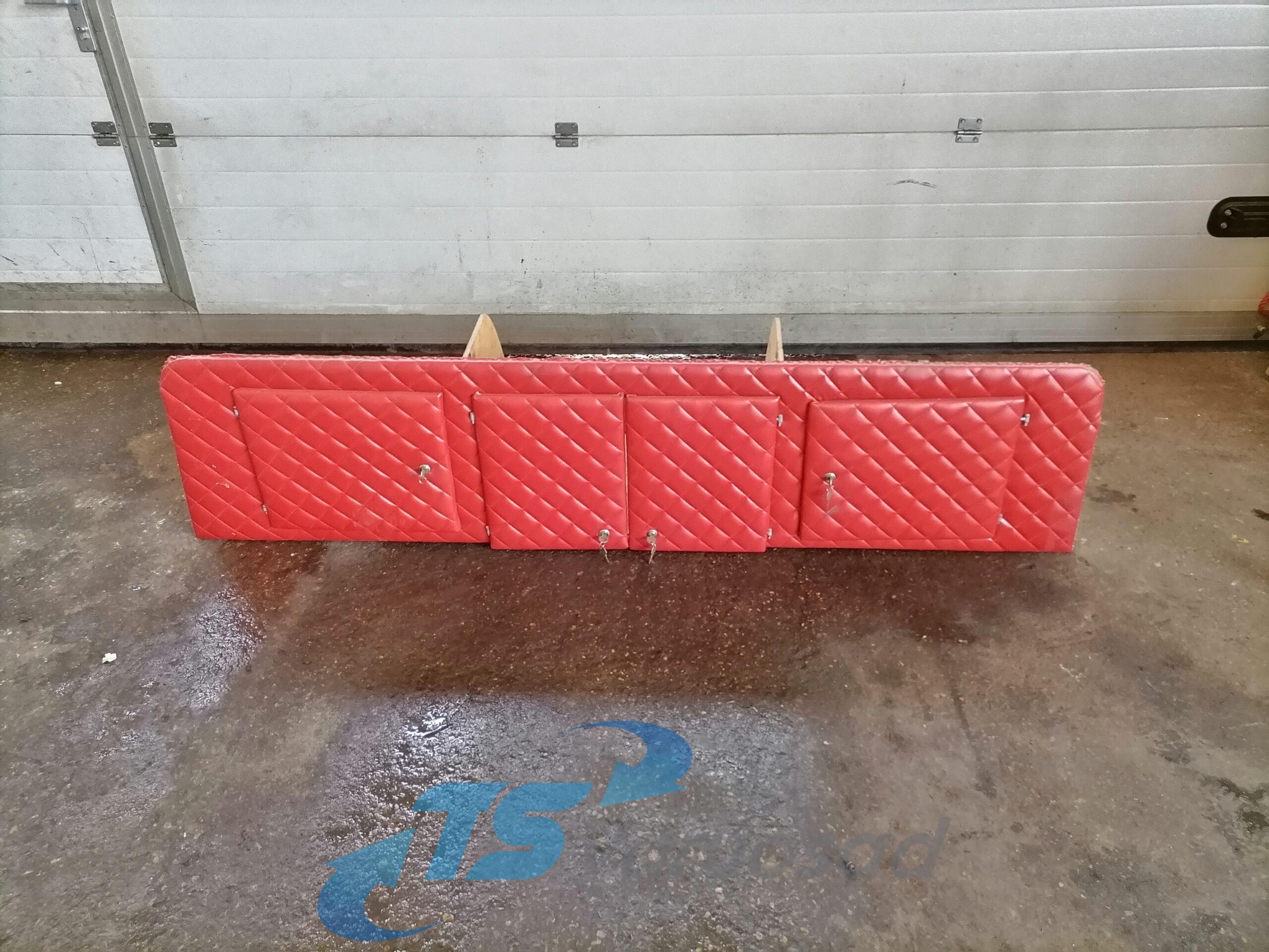 Salongi ülemine panipaik