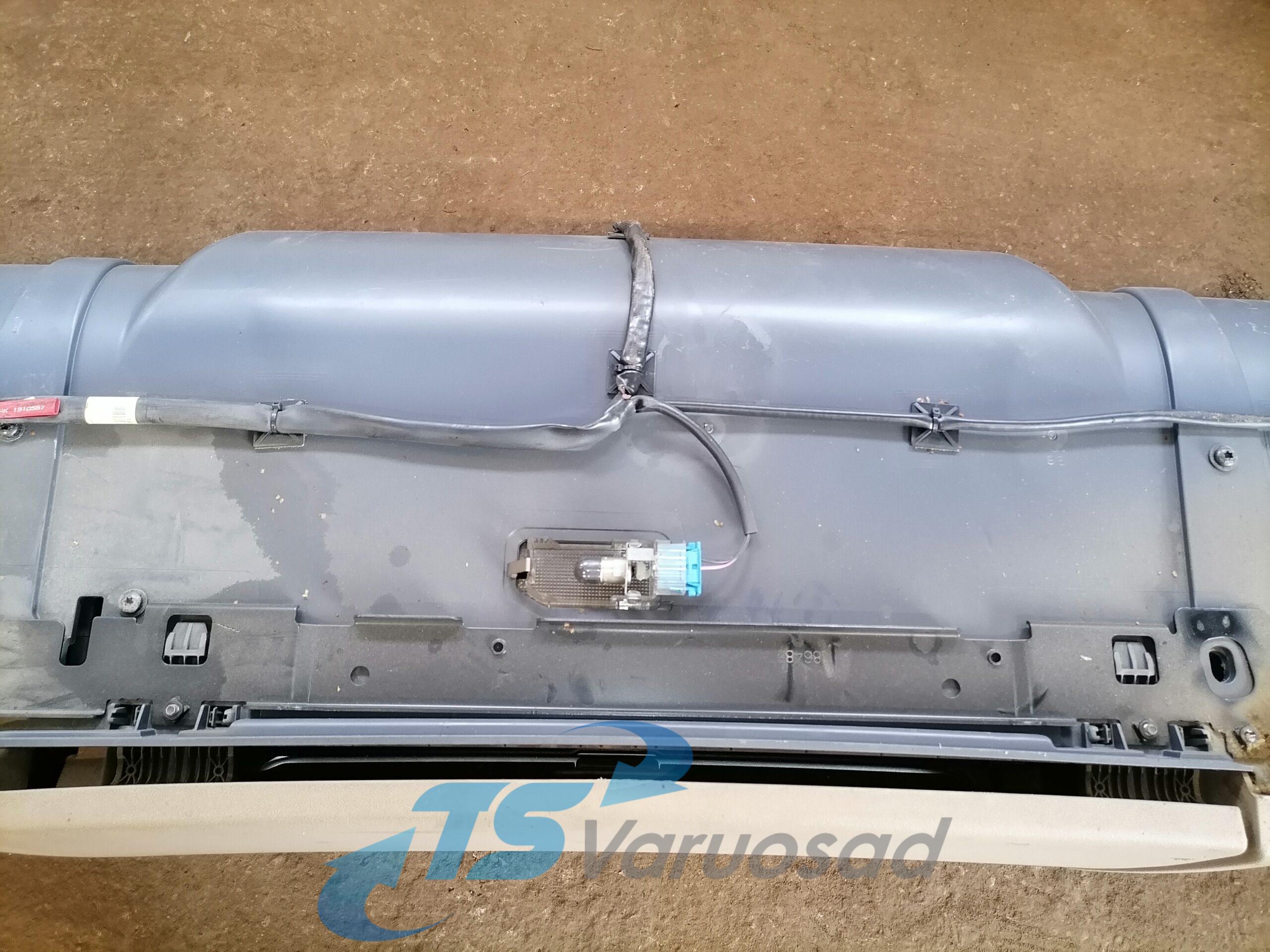 Salongi ülemine panipaik