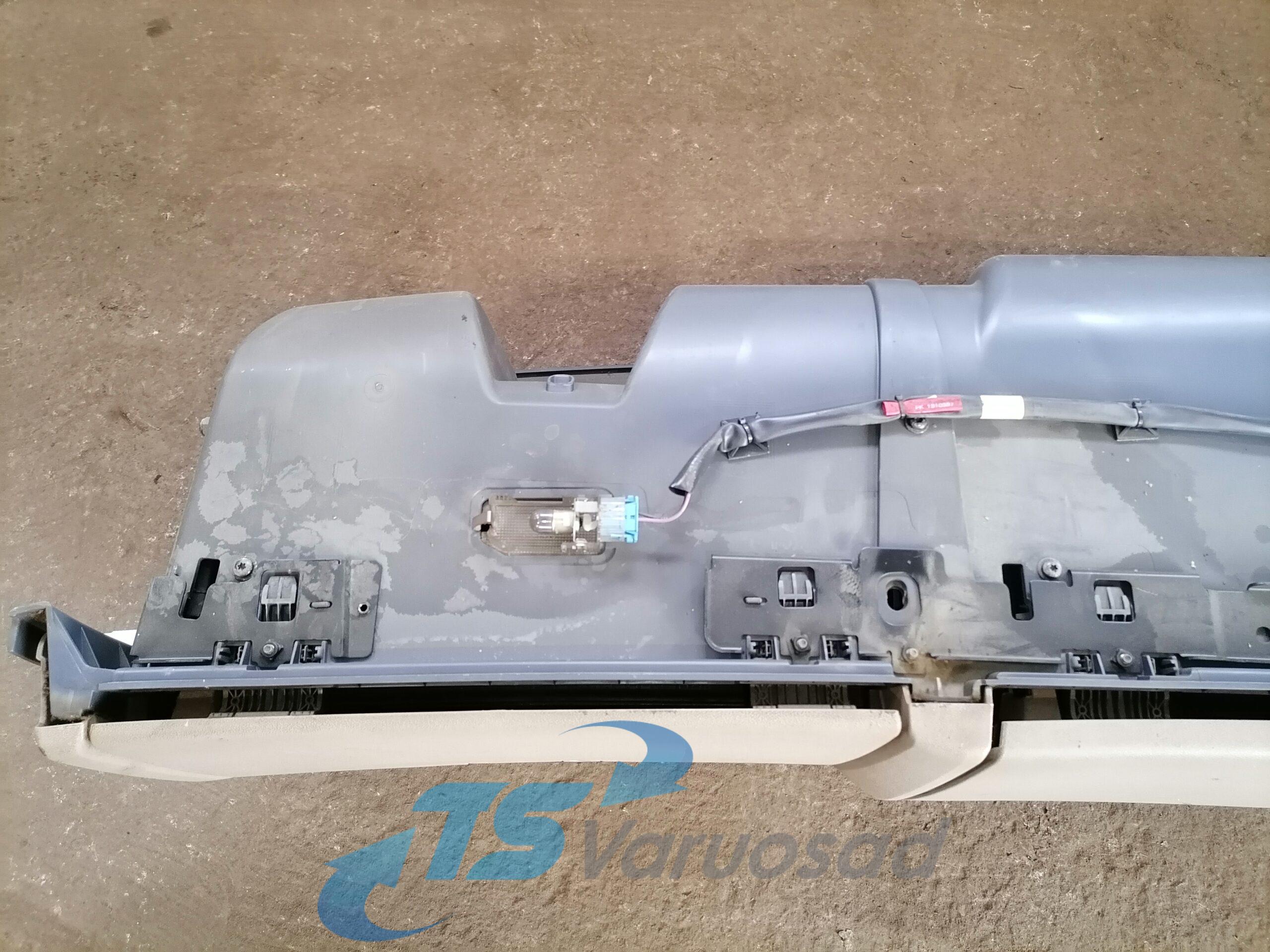 Salongi ülemine panipaik