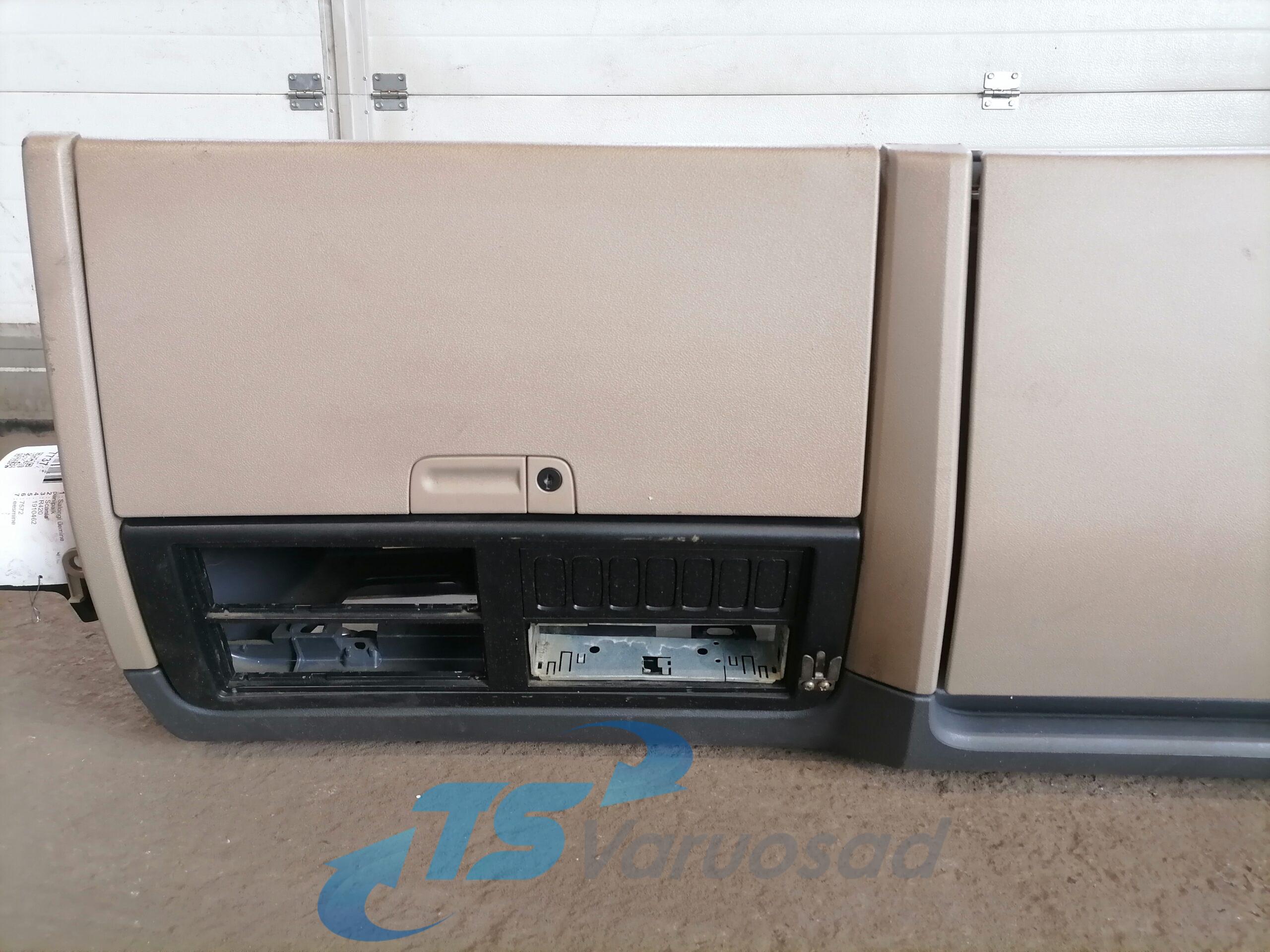 Salongi ülemine panipaik