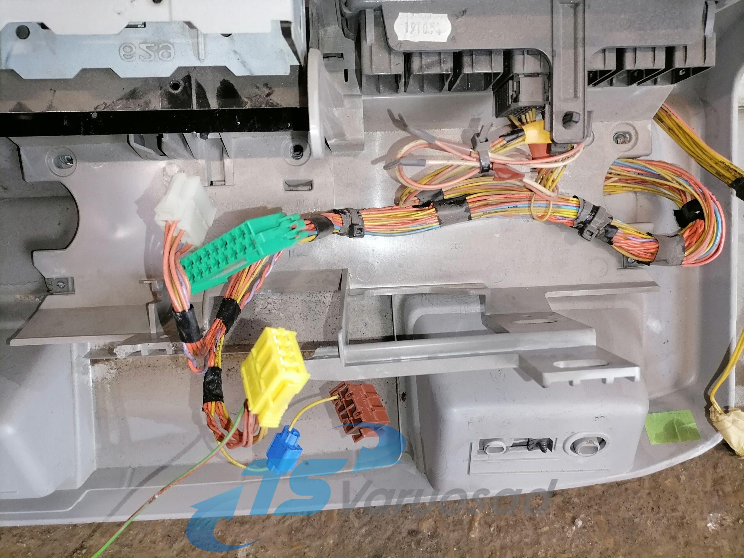 Salongi ülemine panipaik