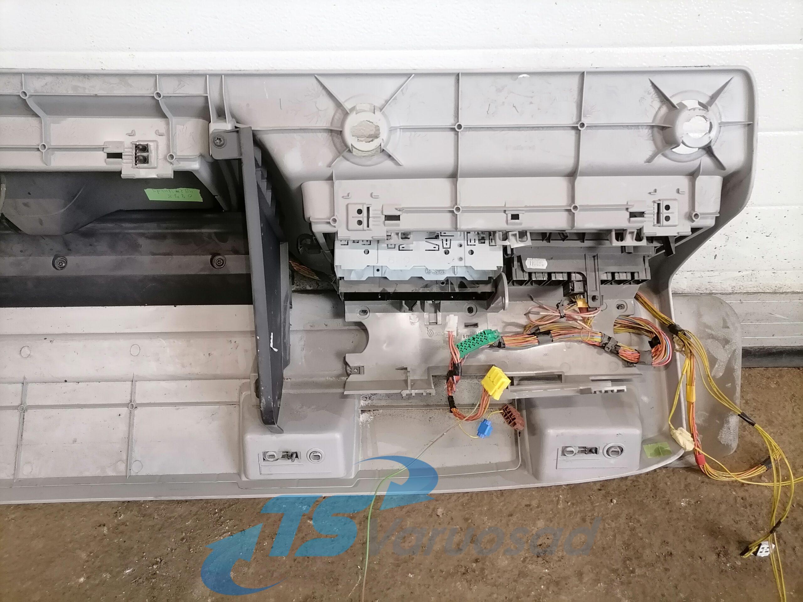 Salongi ülemine panipaik