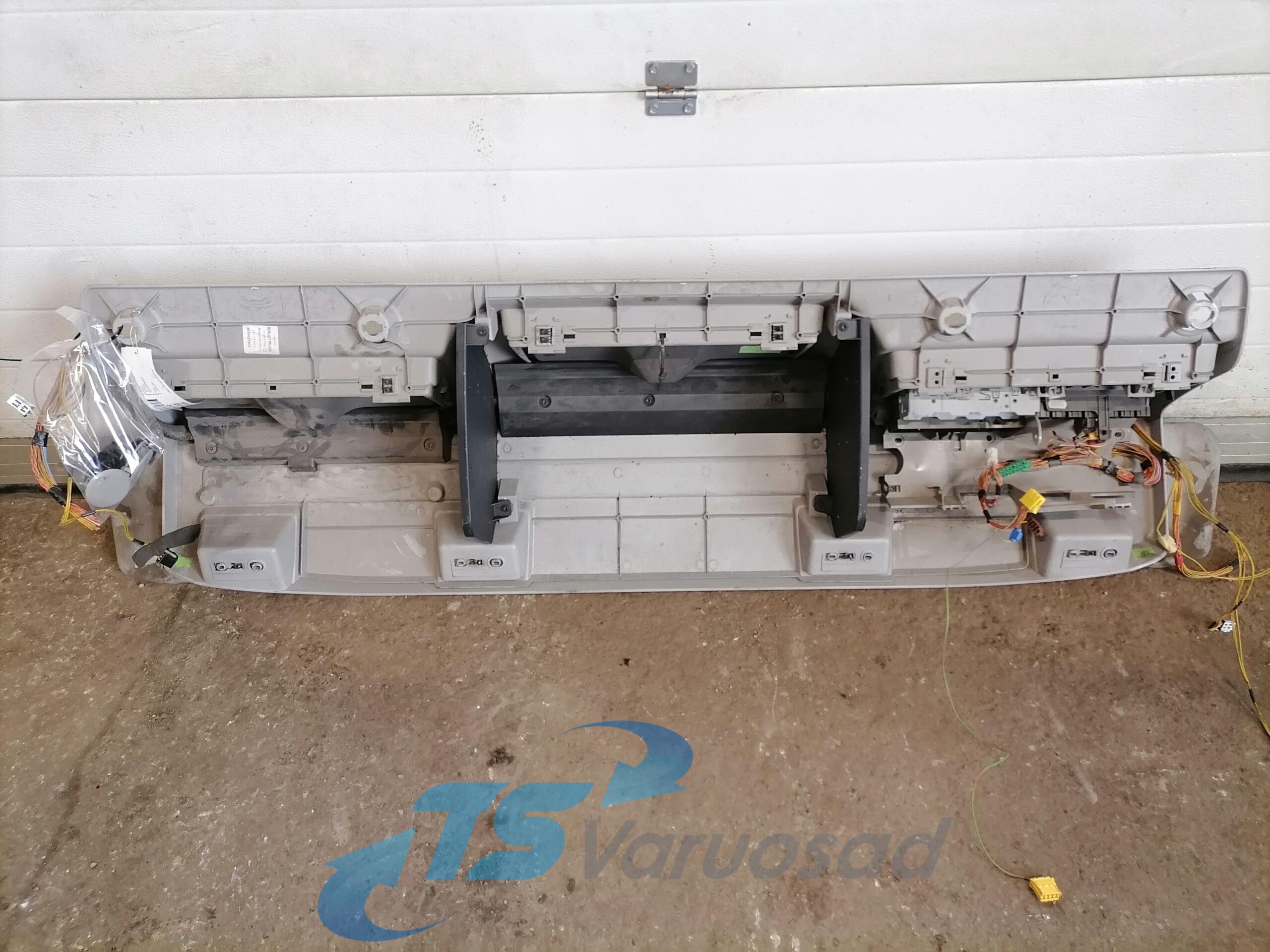 Salongi ülemine panipaik