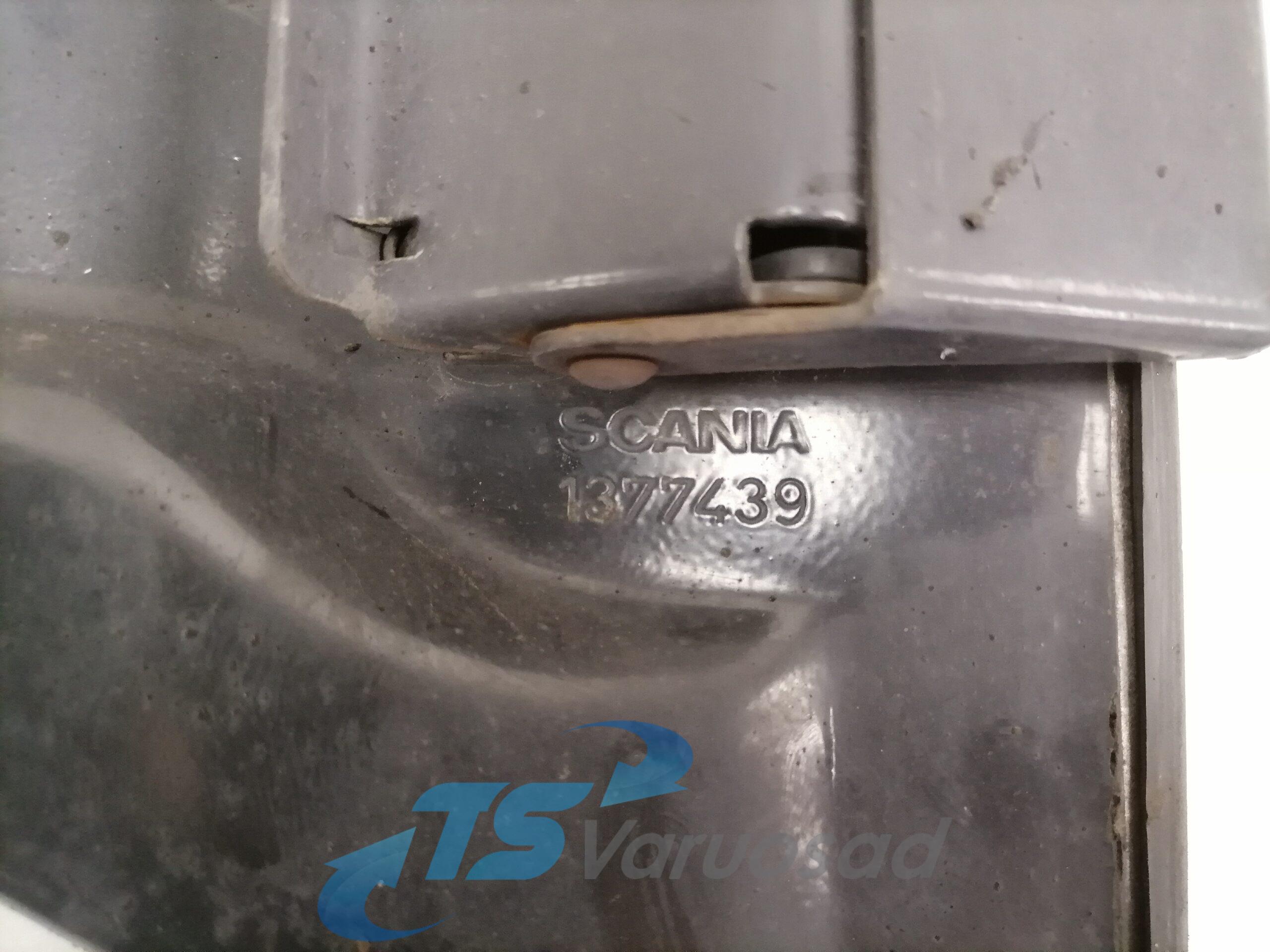 Scania poritiiva kandur, esisild tagumine parem