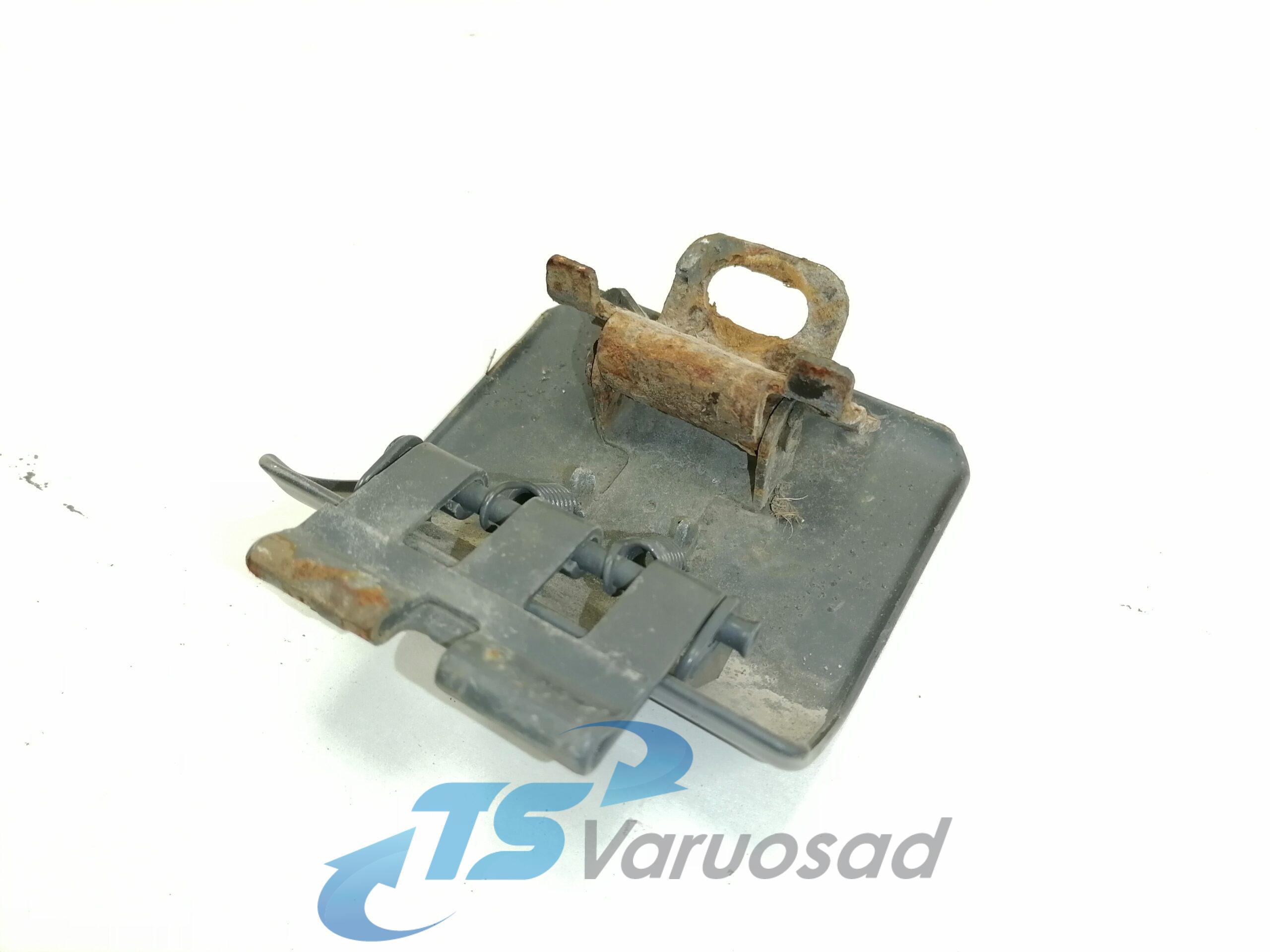 Poritiiva kinnitusklamber