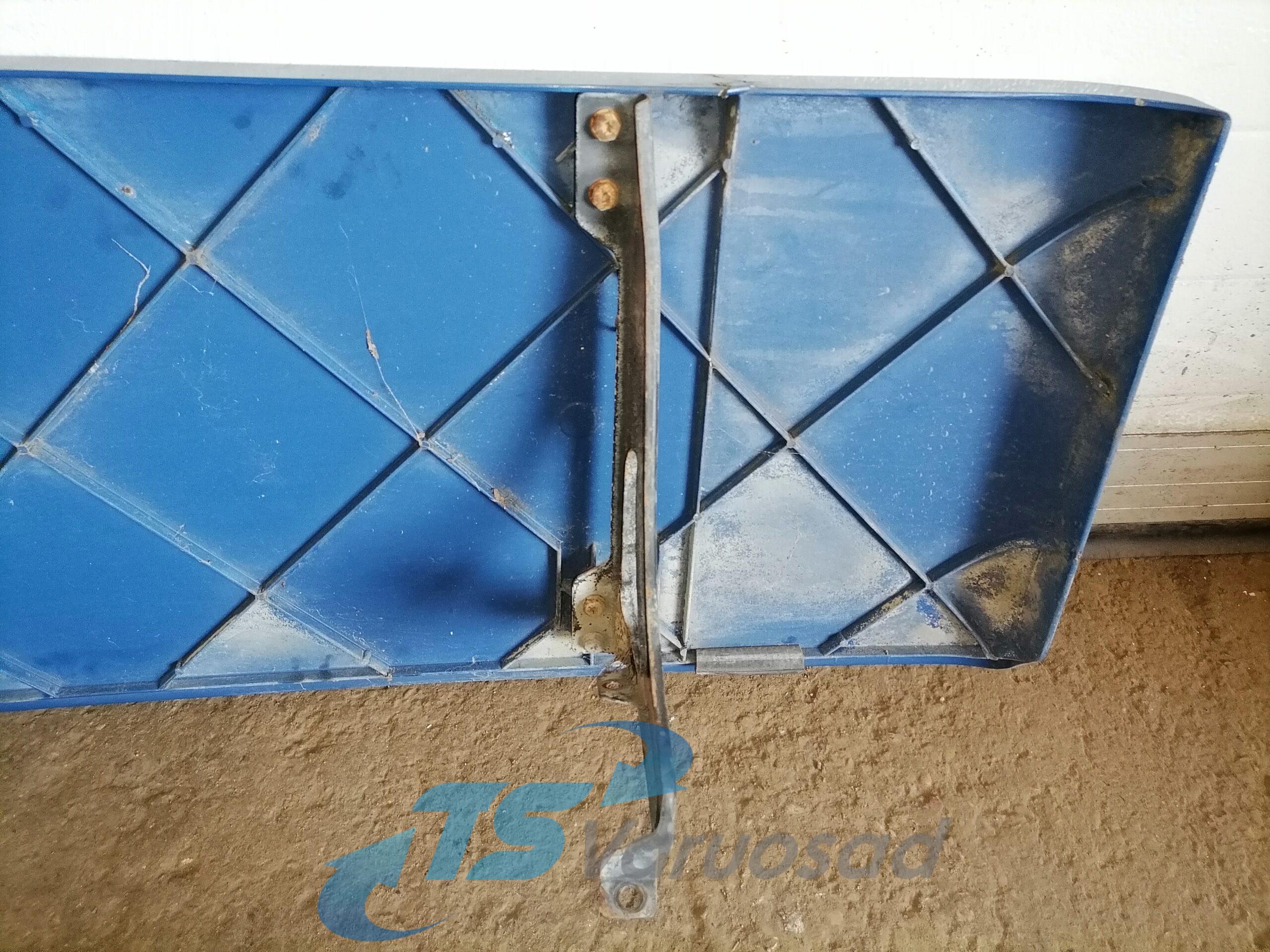 Scania kabiini tuulesuunaja, parem külg