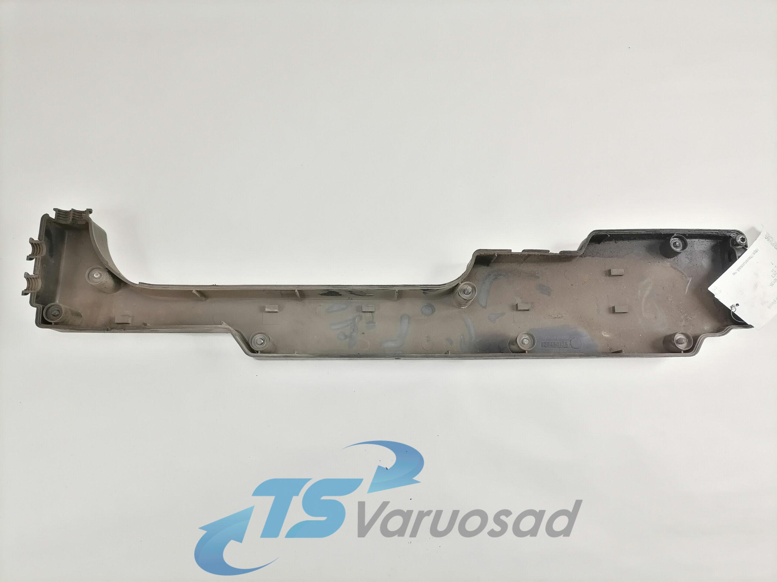 Mootoripealne plastik