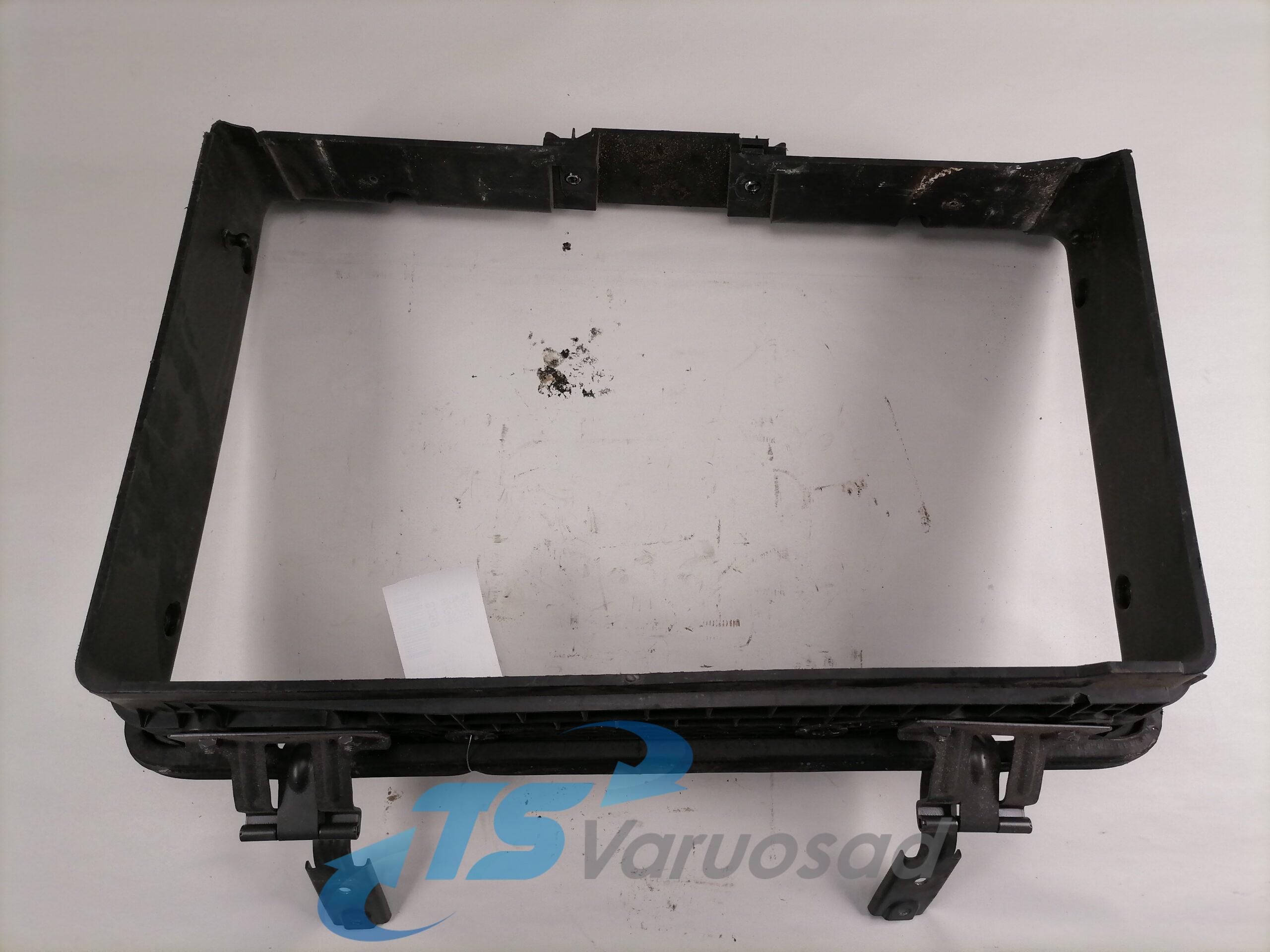 Küljeluugi plastraam