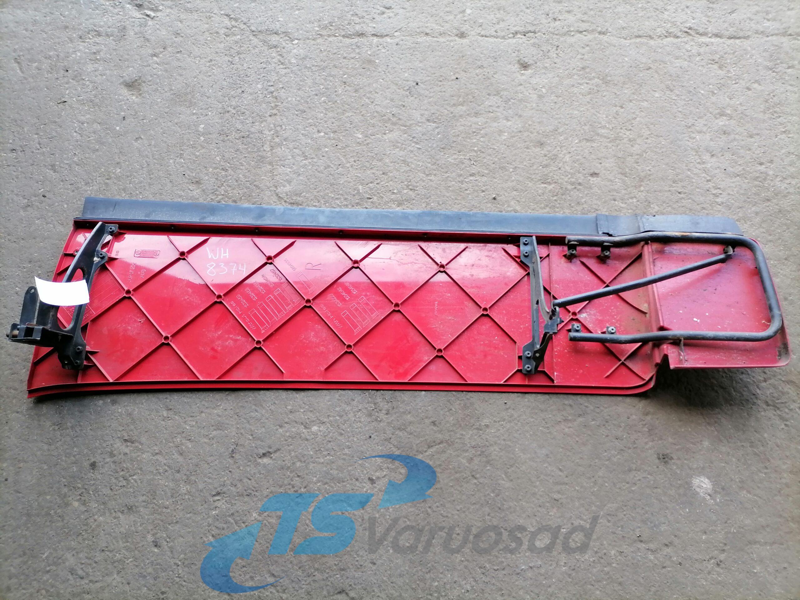 Scania kabiini tuulesuunaja, parem külg