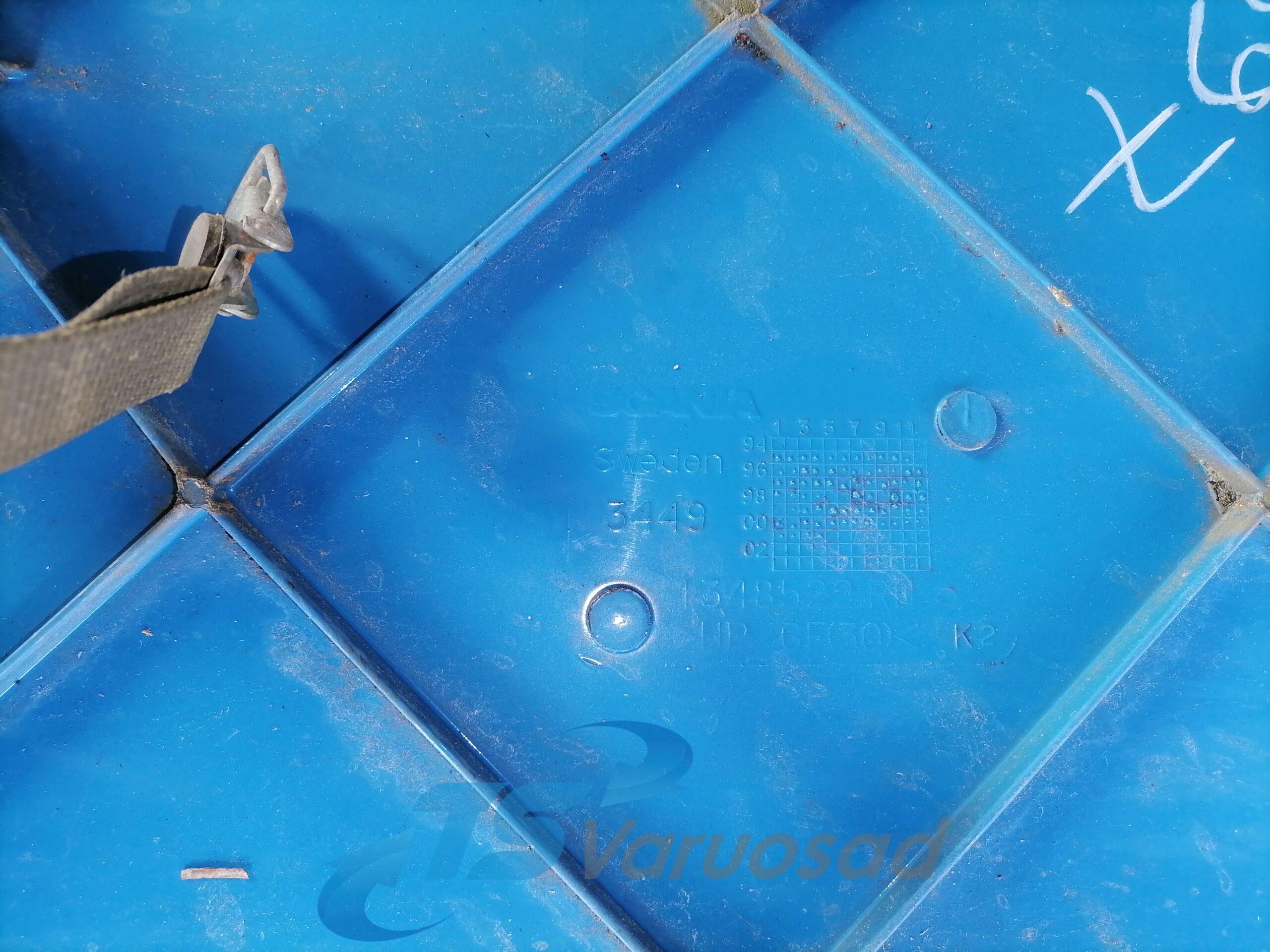 Scania kabiini tuulesuunaja, parem külg