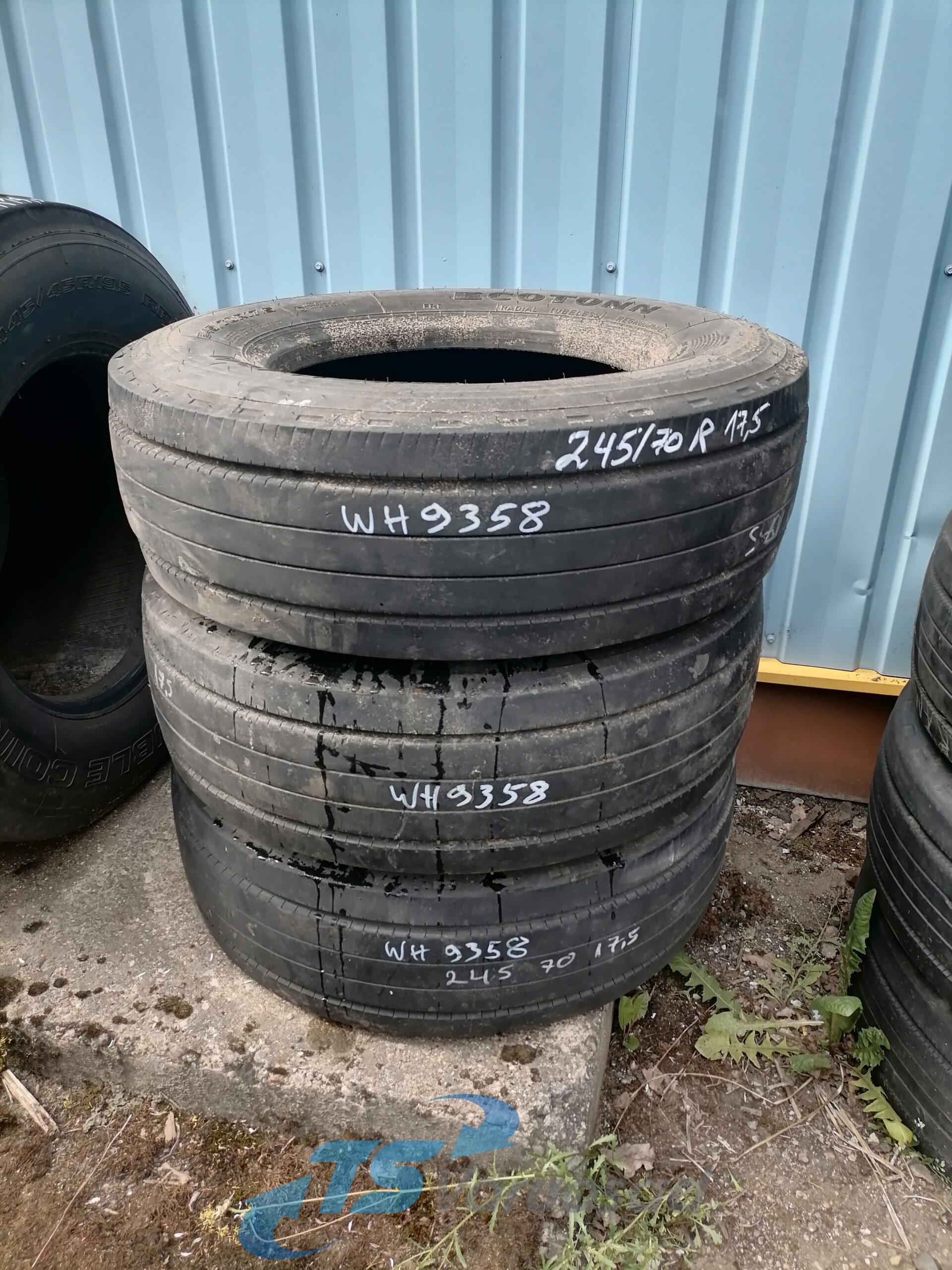 Rehv 245/70R17,5