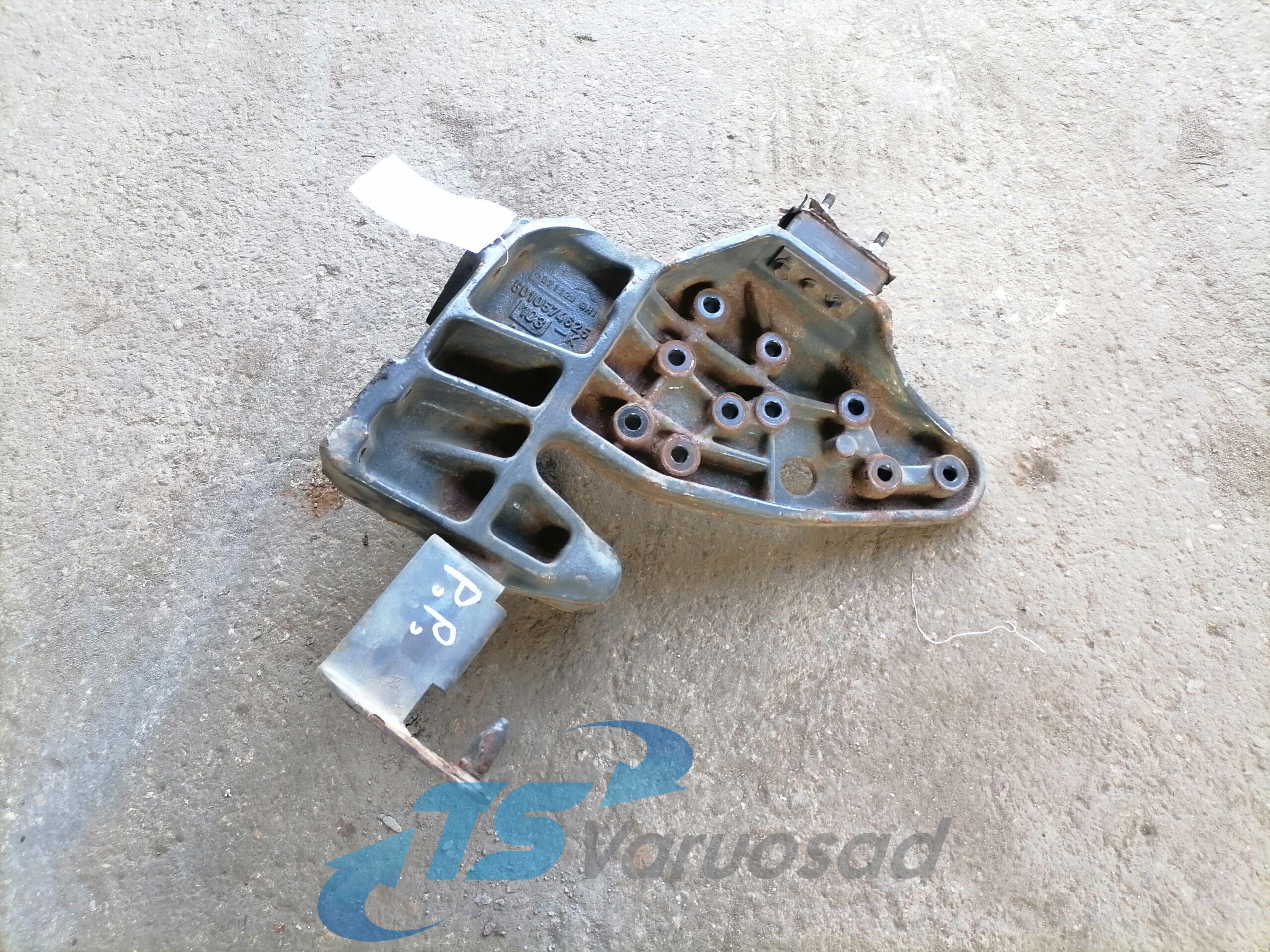 Volvo raamiotsa kandur, parem