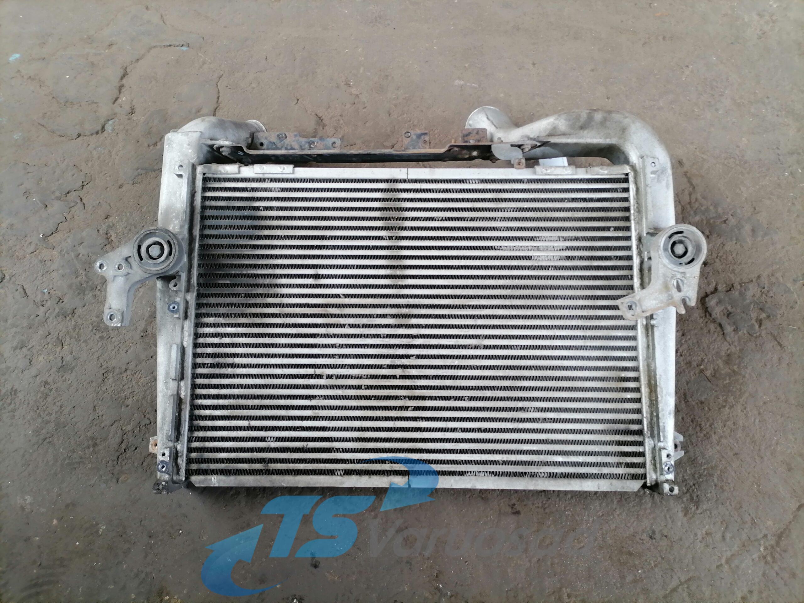 Intercooler radiaator