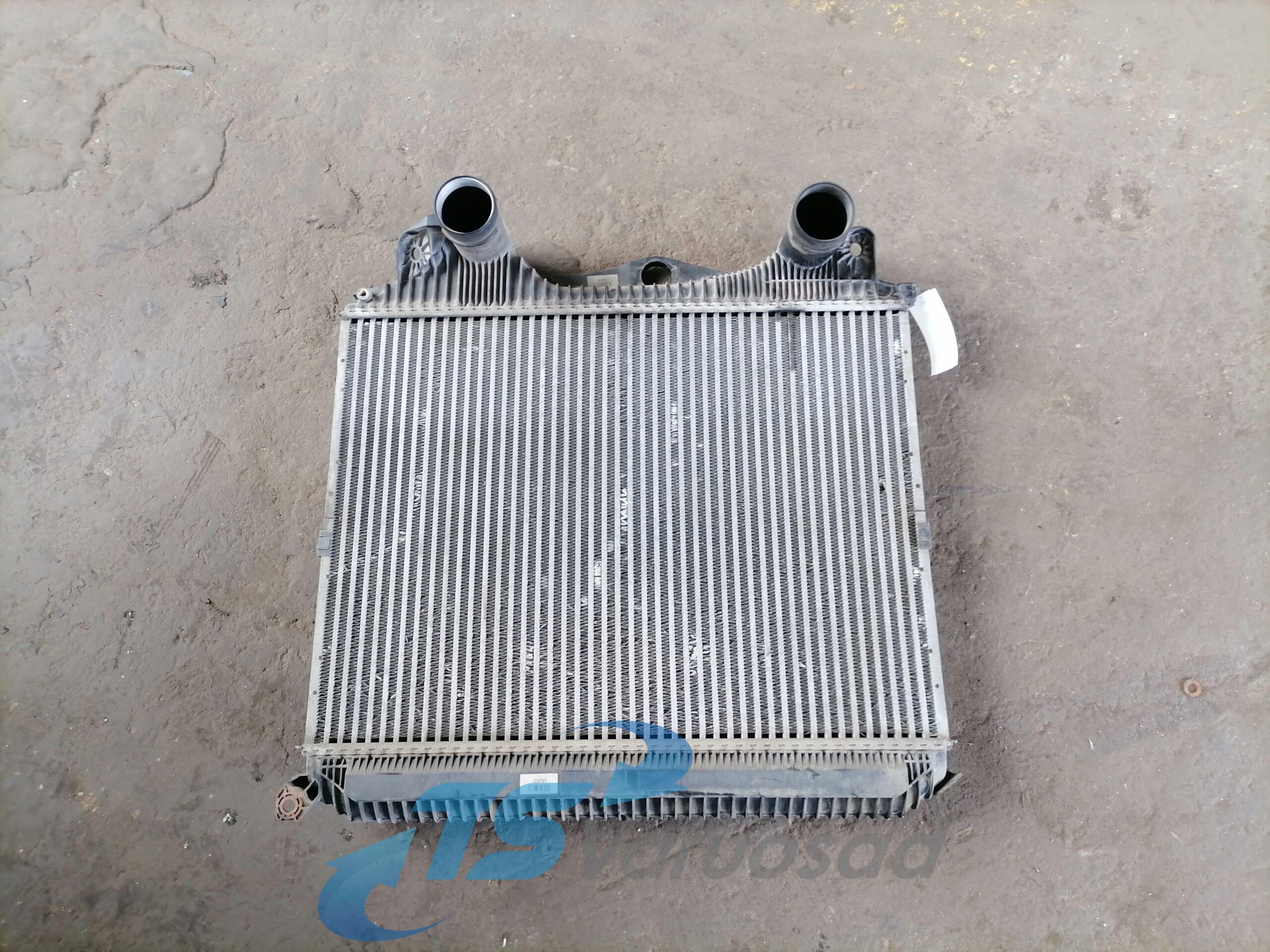 Intercooler radiaator