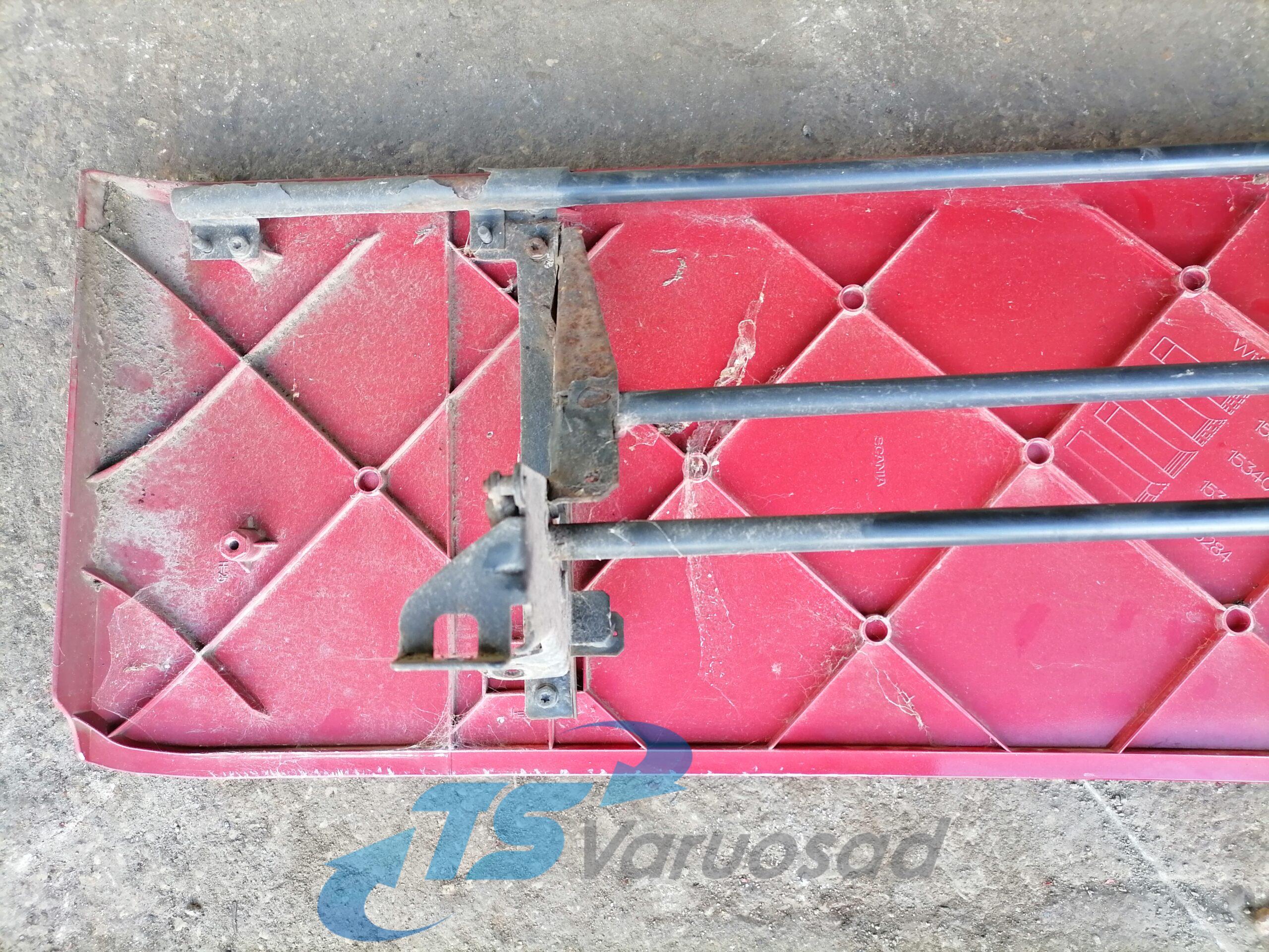 Scania kabiini tuulesuunaja, vasak külg