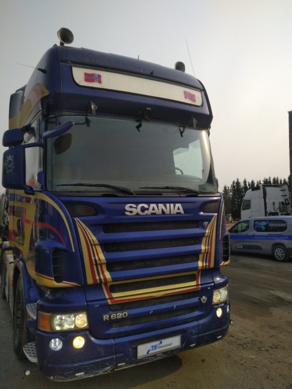 Scania R620-5898