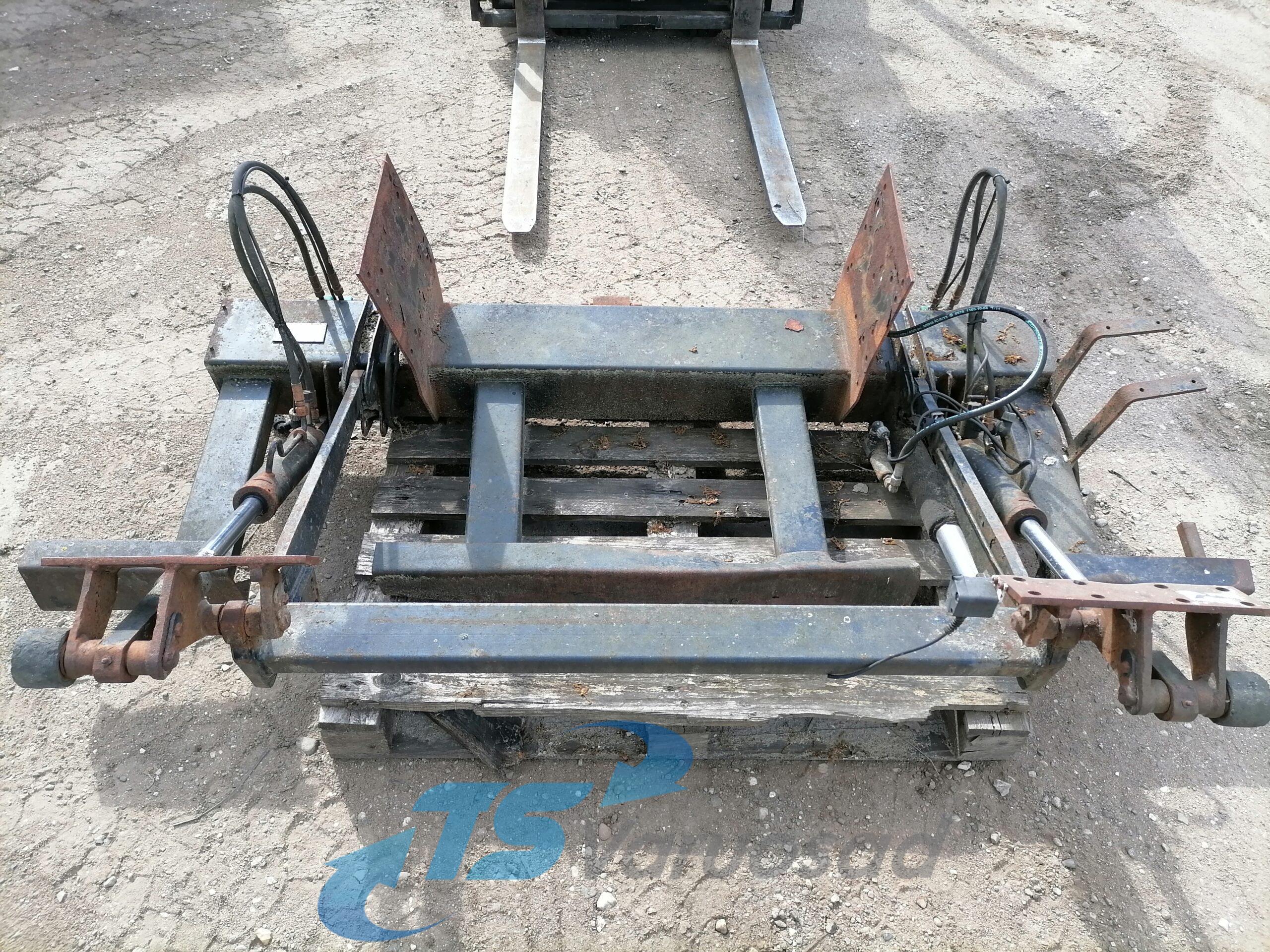 Tagaluuktõstuki raam, MB Atego