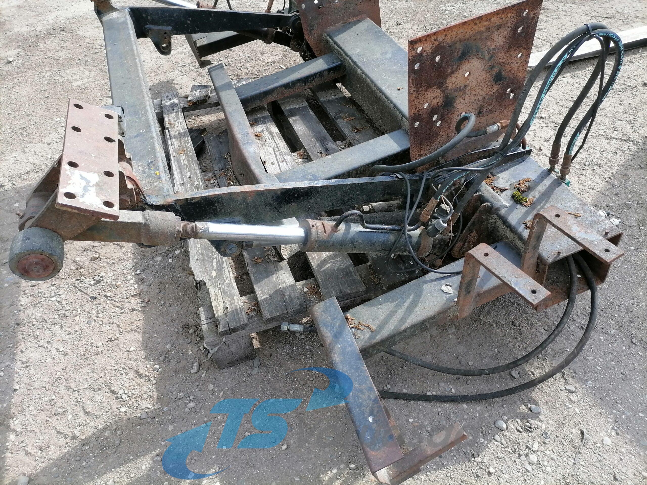 Tagaluuktõstuki raam, MB Atego