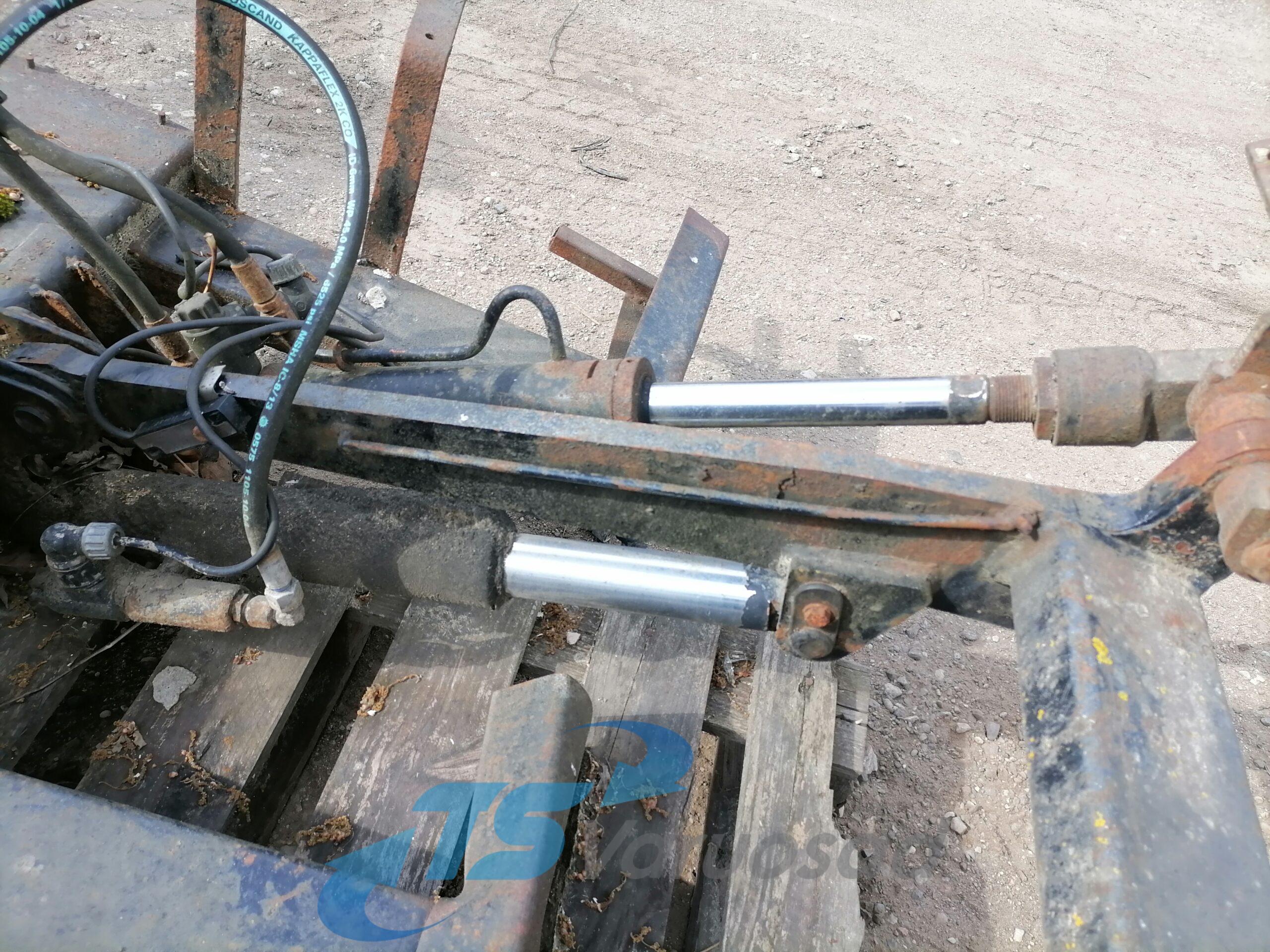 Tagaluuktõstuki raam, MB Atego