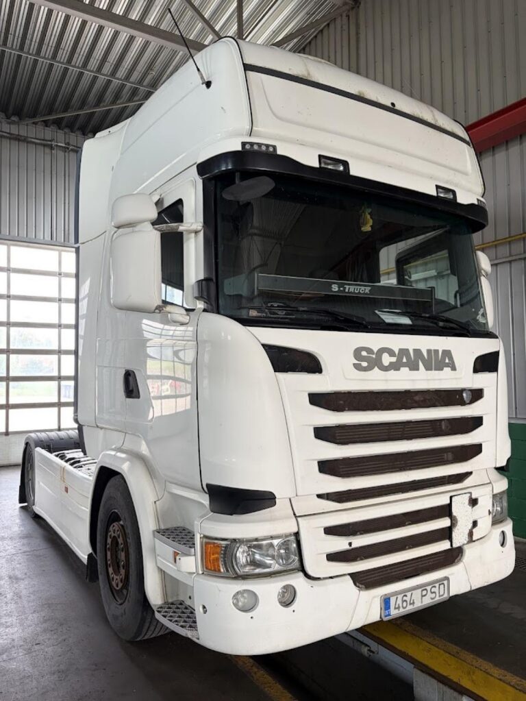 Scania R490
